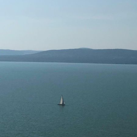 Aranypart Hotel Siófok Eksteriør bilde