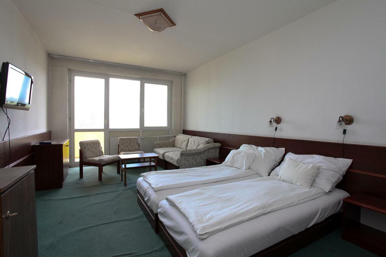 Aranypart Hotel Siófok Eksteriør bilde