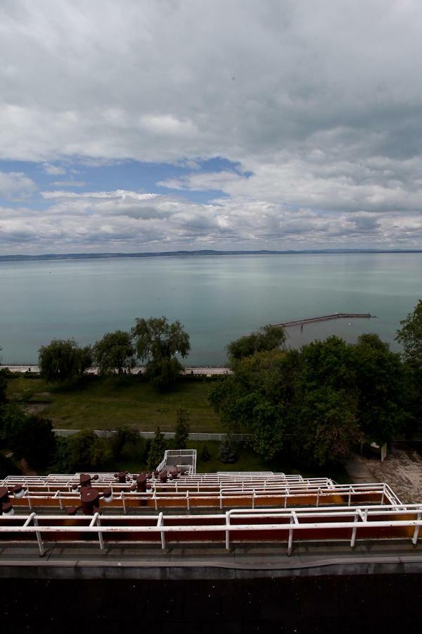 Aranypart Hotel Siófok Eksteriør bilde