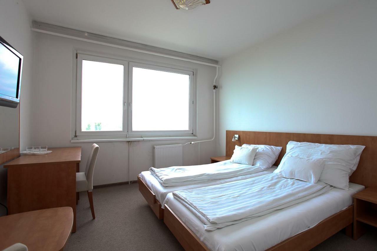 Aranypart Hotel Siófok Eksteriør bilde