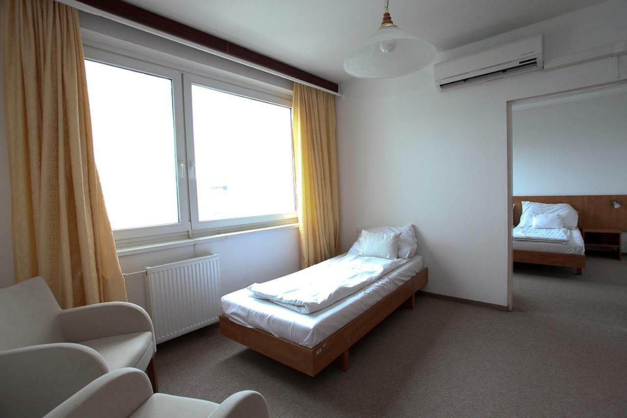 Aranypart Hotel Siófok Eksteriør bilde