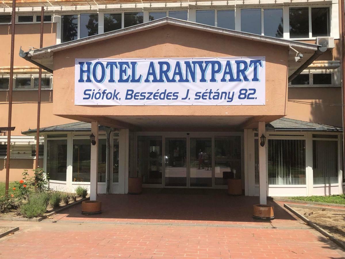 Aranypart Hotel Siófok Eksteriør bilde