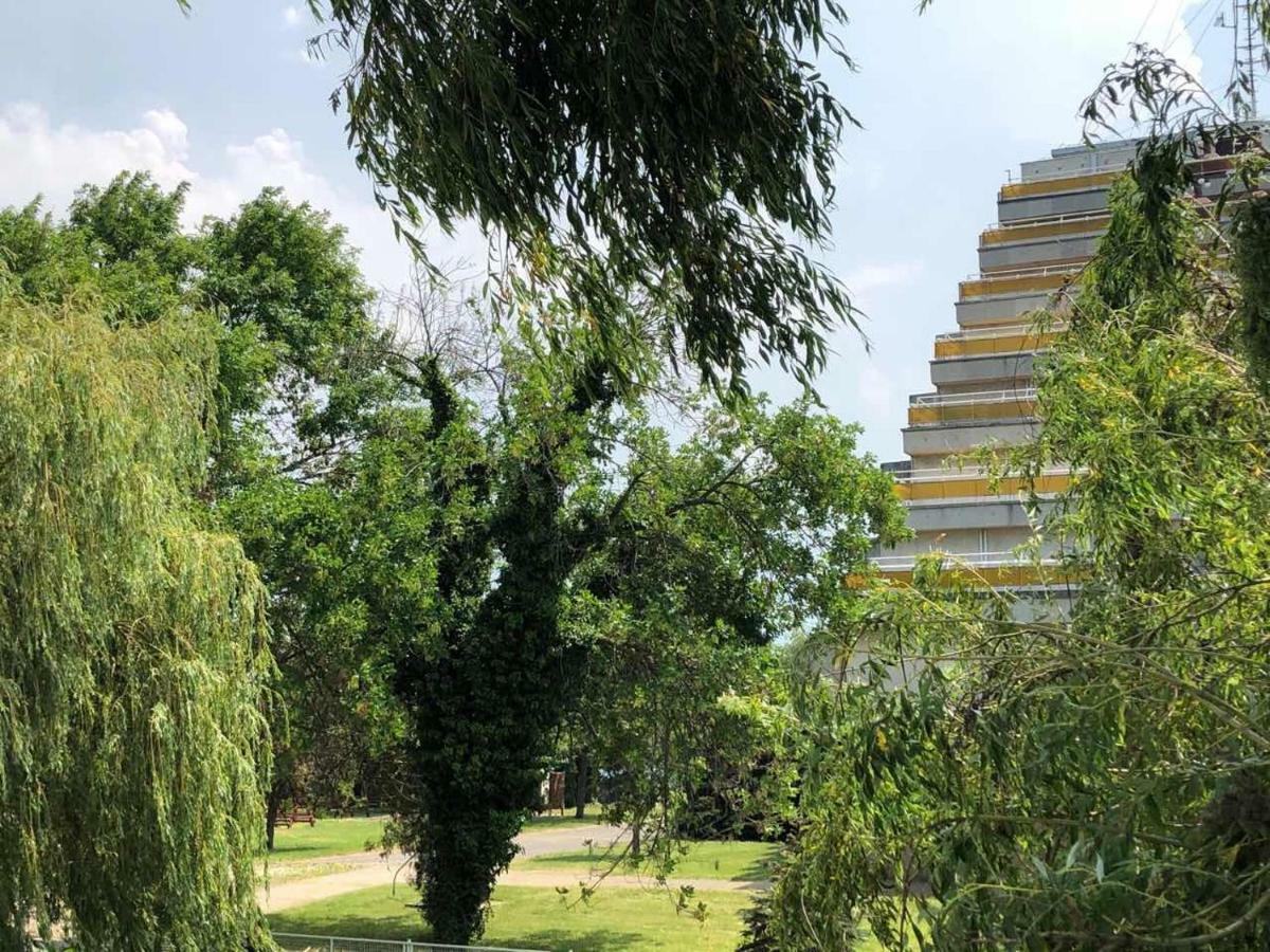 Aranypart Hotel Siófok Eksteriør bilde