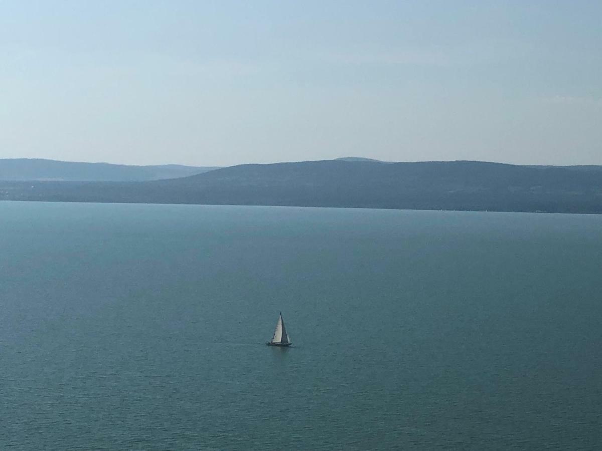 Aranypart Hotel Siófok Eksteriør bilde